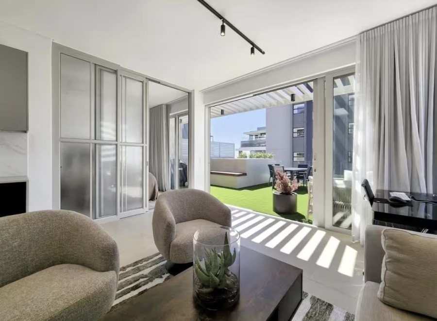 To Let 3 Bedroom Property for Rent in Green Point Western Cape